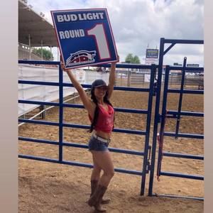 Meet your Posher, Jan